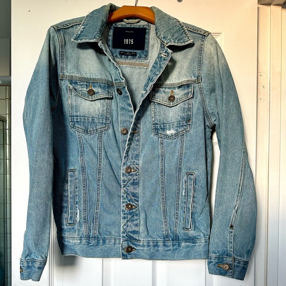 ZARA DENIM JACKET